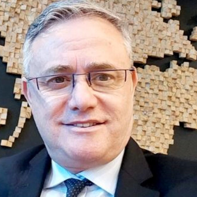 Carlos Silva